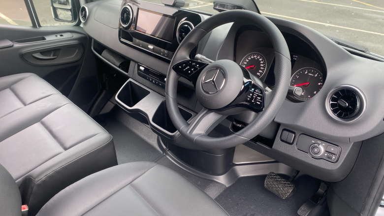 Mercedes-Benz Sprinter 315Cdi L2 Diesel Rwd 3.5t H2 Pro Van 9G-Tronic